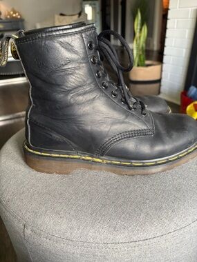 Vintage Doc Dr. Martens 90's 1460 Made‎ in England Boots Black Leather